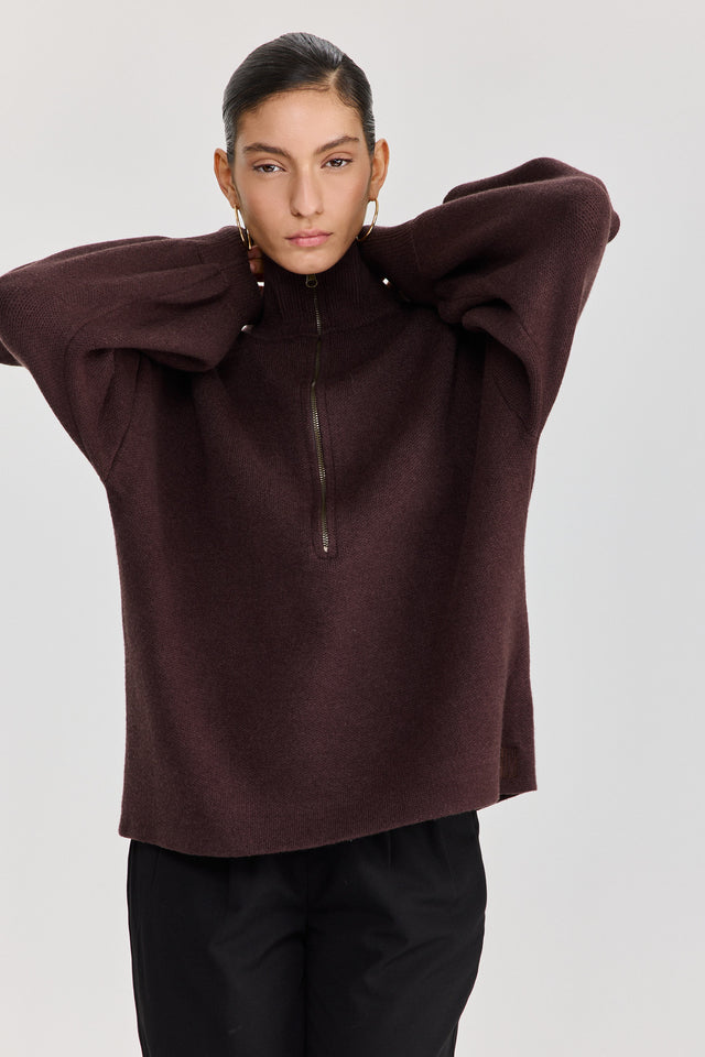 סוודר פרזנט זיפר חום שוקולד