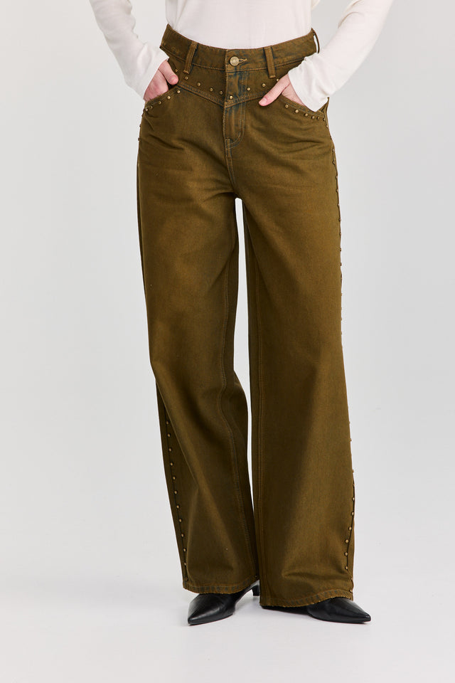 מכנסי ג'ינס ברנדי ניטים ברונזה