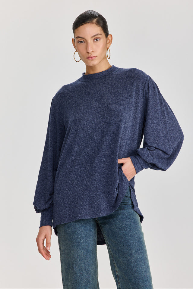 חולצת פונדו שרוולים תפוחים נייבי