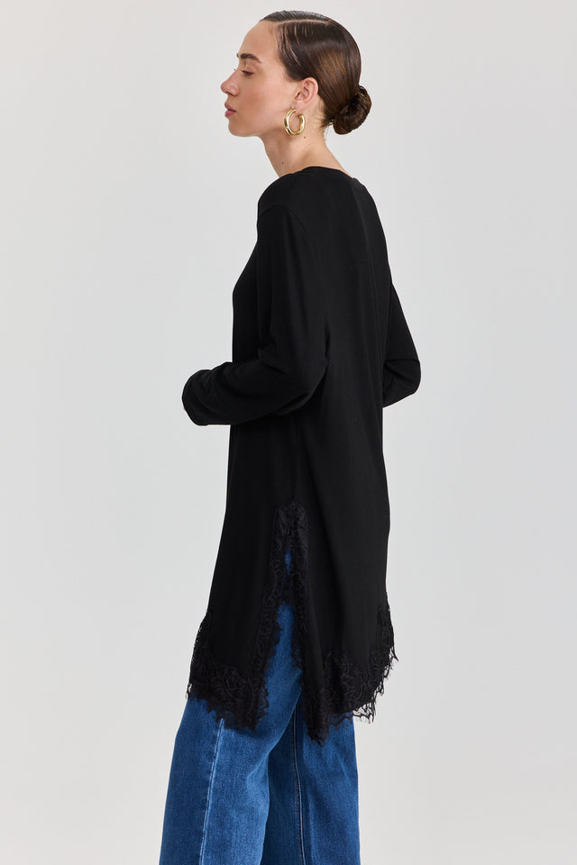 חולצת טוניקה פאמפקין אסימטרית תחרה שמנת