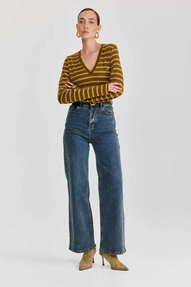 חולצת קוקיז מפתח וי שרוולים ארוכים פסים ירוק חום