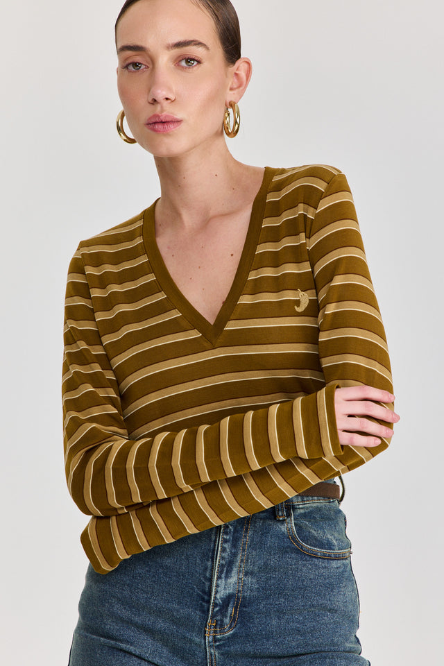 חולצת קוקיז מפתח וי שרוולים ארוכים פסים ירוק חום