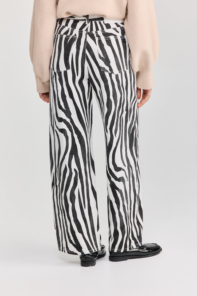 מכנסי ג'ינס זברה