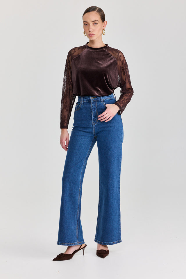 חולצת קטיפה league שרוולי תחרה חום שוקולד