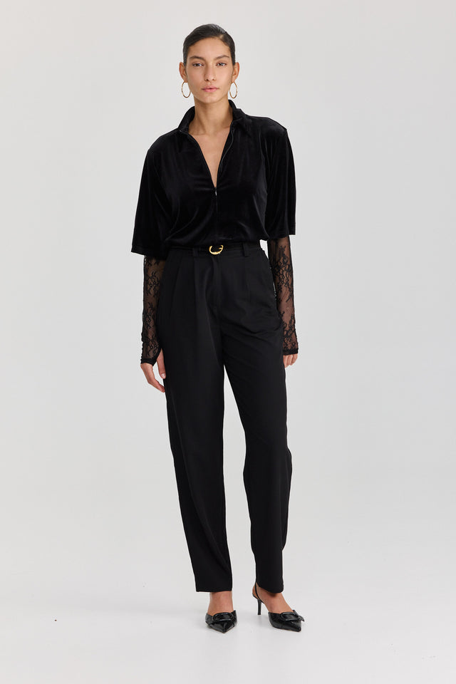 חולצת קטיפה ספרינג רול שרוולי תחרה שחורה