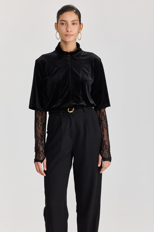 חולצת קטיפה ספרינג רול שרוולי תחרה שחורה