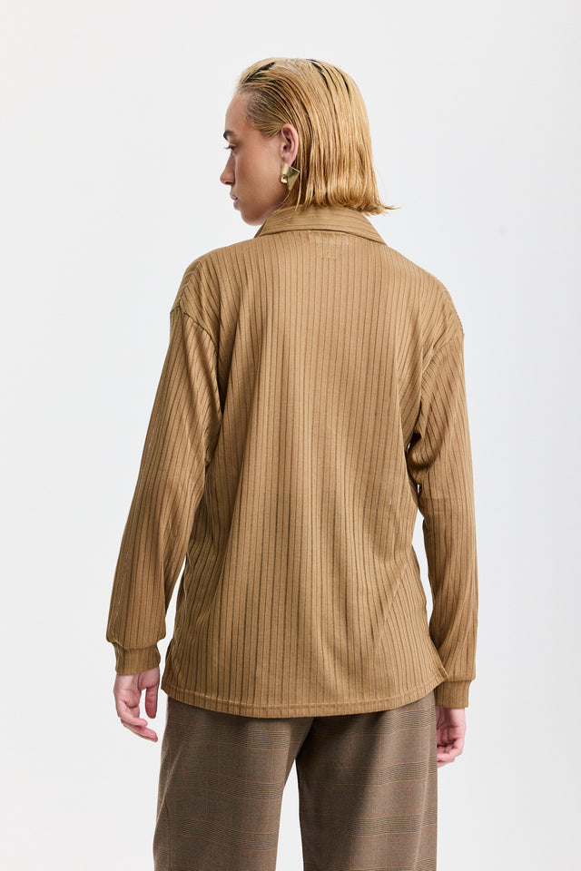 חולצת זיפר וונט שרוולים ארוכים מוקה