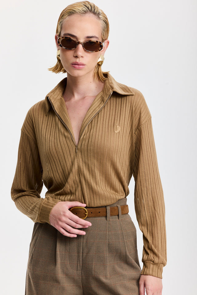 חולצת זיפר וונט שרוולים ארוכים מוקה