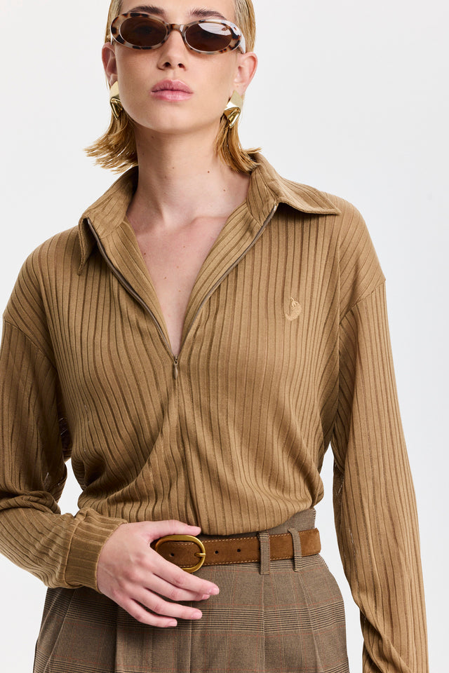 חולצת זיפר וונט שרוולים ארוכים מוקה