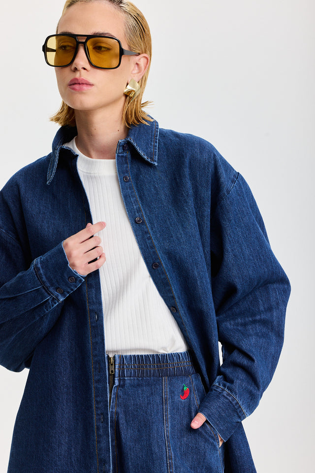 חולצת קרדיגן ג'ינס בויפרנד ספייסי מכופתרת כחול כהה