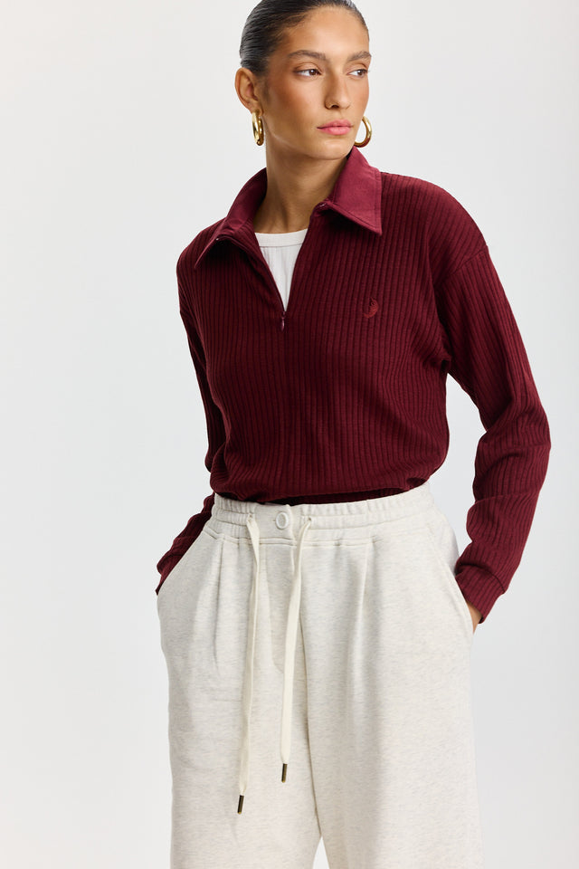 חולצת זיפר וונט ספייסי סריג בורגנדי