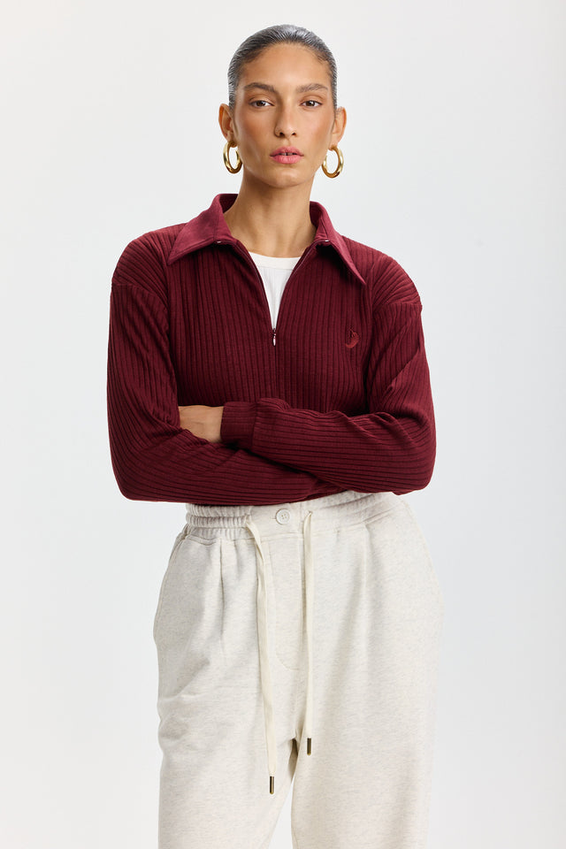 חולצת זיפר וונט ספייסי סריג בורגנדי