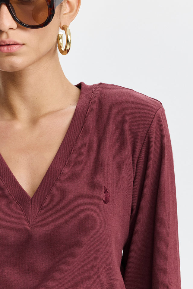 חולצת פנקייק מפתח וי שרוולים ארוכים וכריות נשלפות בורגנדי