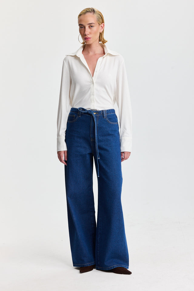 מכנסי ג'ינס טופו מתרחבים קשירה כחול כהה