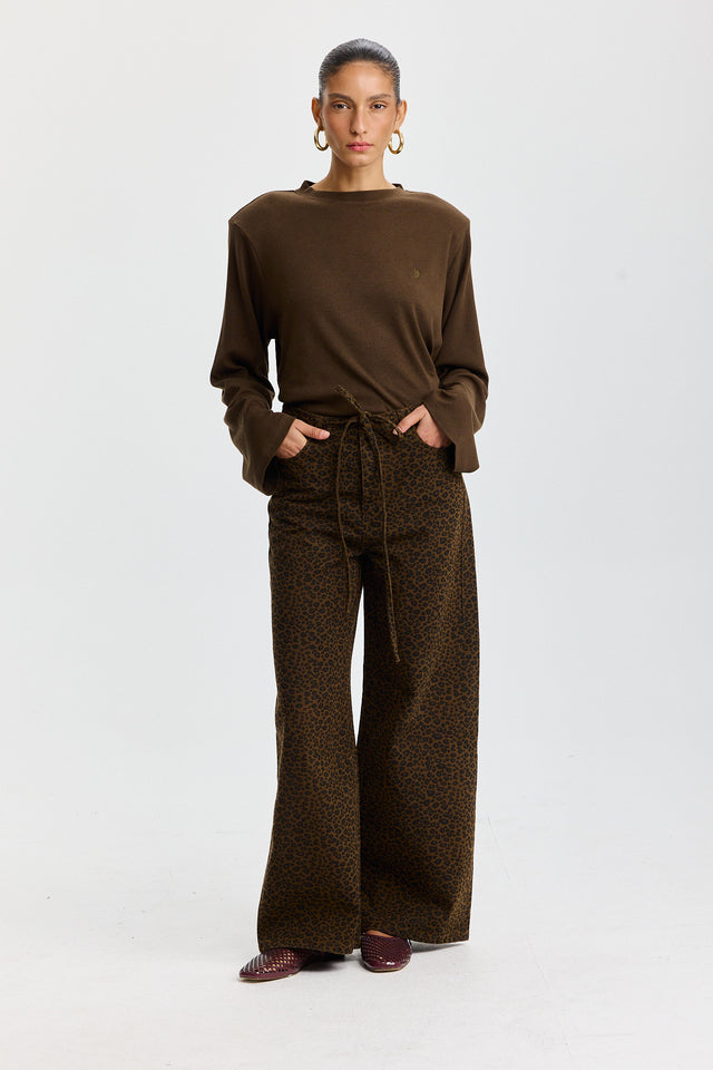 מכנסי ג'ינס טופו מתרחבים קשירה מנומרים