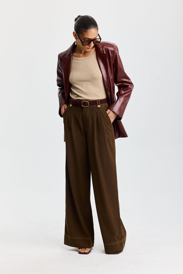 בלייזר קרק פאי דמוי עור מחוייט בורגנדי