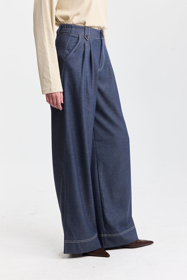 מכנסיים מחוייטים מילקשייק תיפורים קונטרסט כחול עמוק