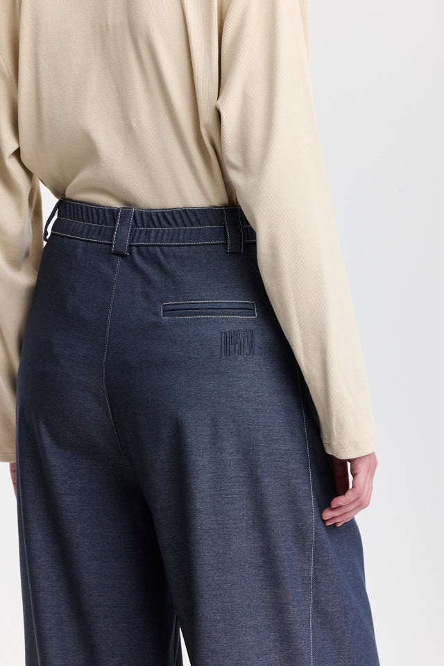 מכנסיים מחוייטים מילקשייק תיפורים קונטרסט כחול עמוק