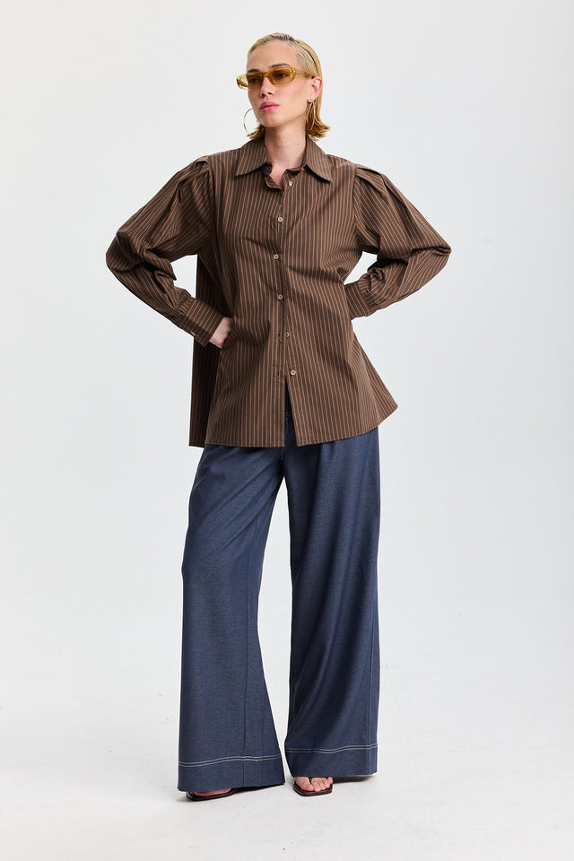 מכנסיים מחוייטים מילקשייק תיפורים קונטרסט כחול עמוק