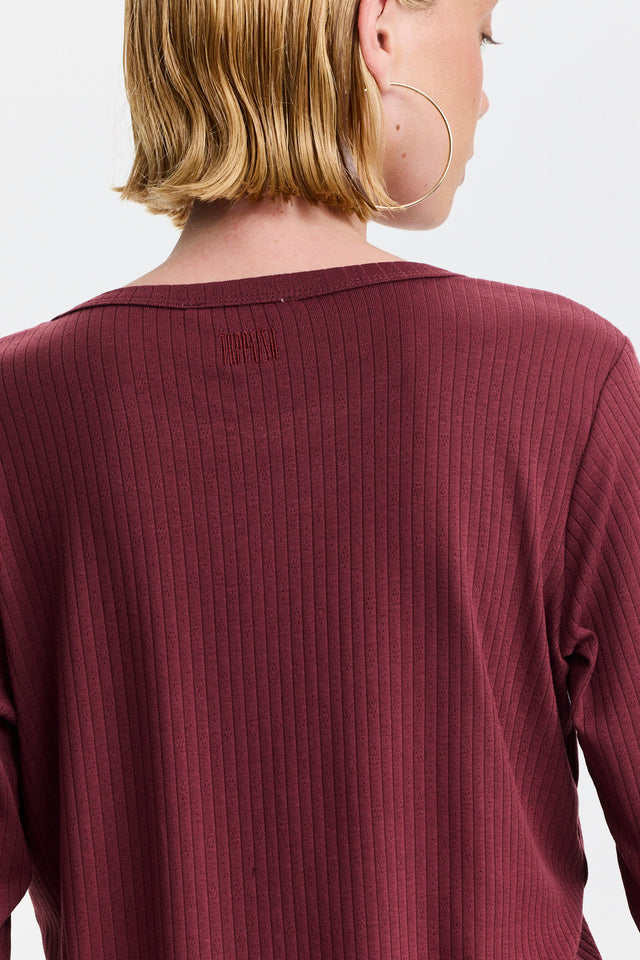 חולצת קוקיז ספייסי שרוולים ארוכים בורגנדי