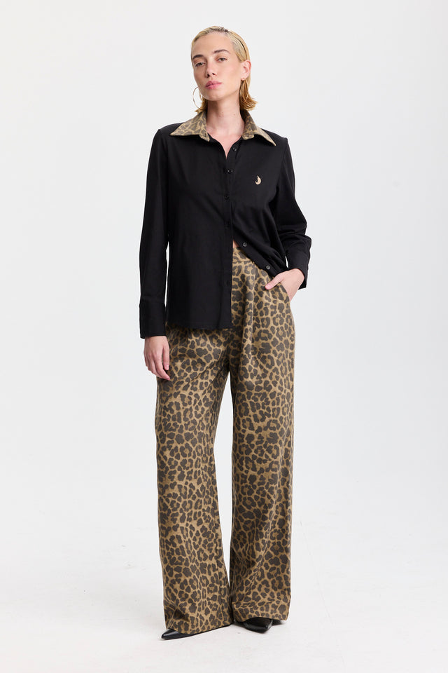 חולצה מכופתרת ספייסי ארוכה שחורה צווארון מנומר