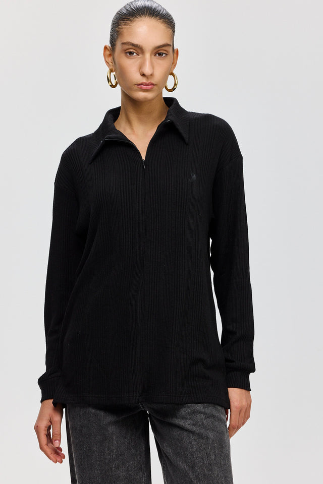 חולצת זיפר ספייסי וונט סריג ספייסי שחורה