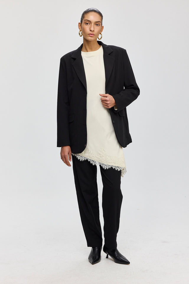 חולצת טוניקה פאמפקין אסימטרית תחרה שמנת