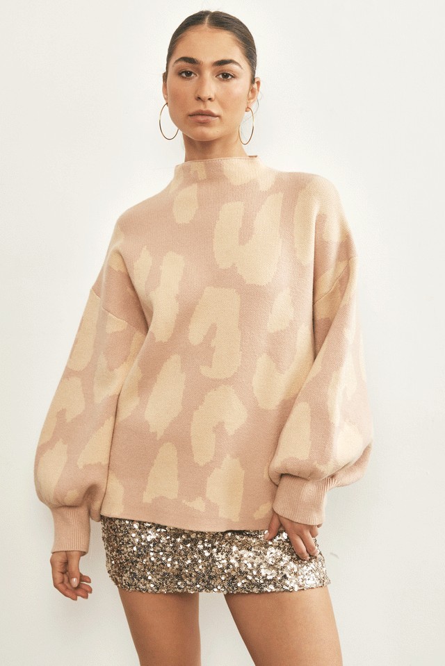 סוודר פרזנט שרוולים תפוחים מנומר קאמל