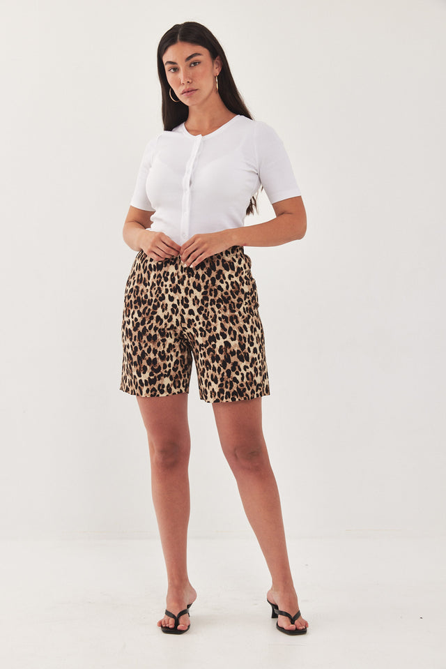 חולצת ריב מכופתרת קצרה לבנה