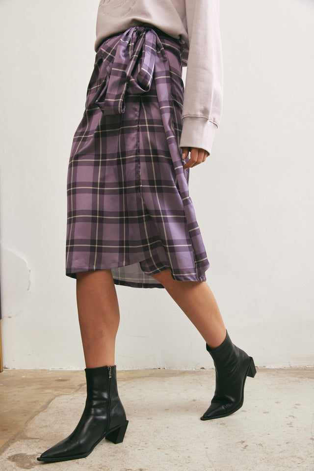 חצאית מעטפת מיאגי משבצות סגולה