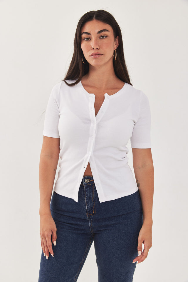 חולצת ריב מכופתרת קצרה לבנה
