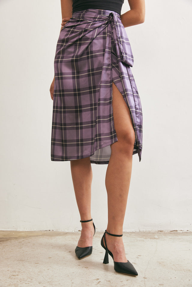 חצאית מעטפת מיאגי משבצות סגולה