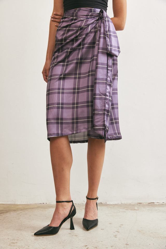 חצאית מעטפת מיאגי משבצות סגולה