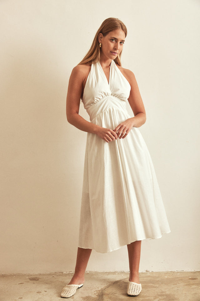 שמלת קשירה ג'ולין מידי לבנה