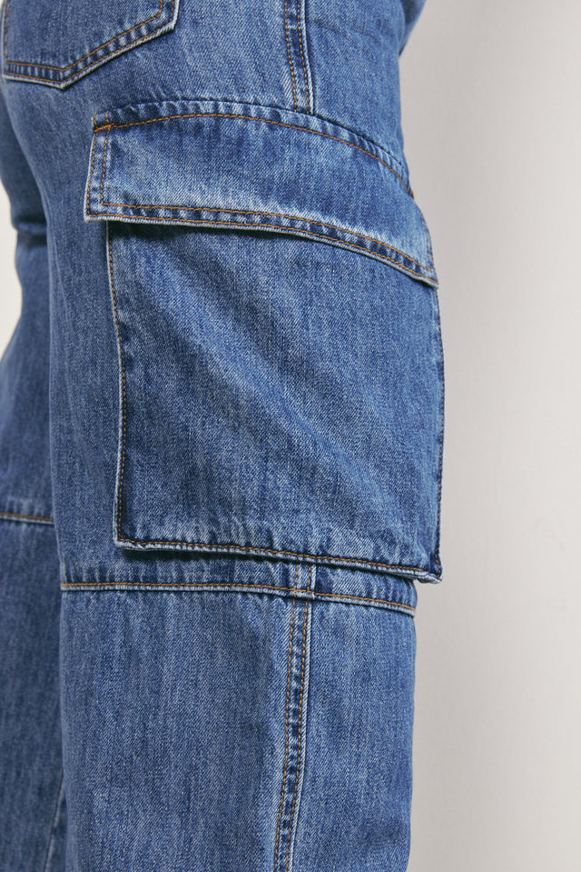 מכנסי ג'ינס קייט גזרת CARGO כחול