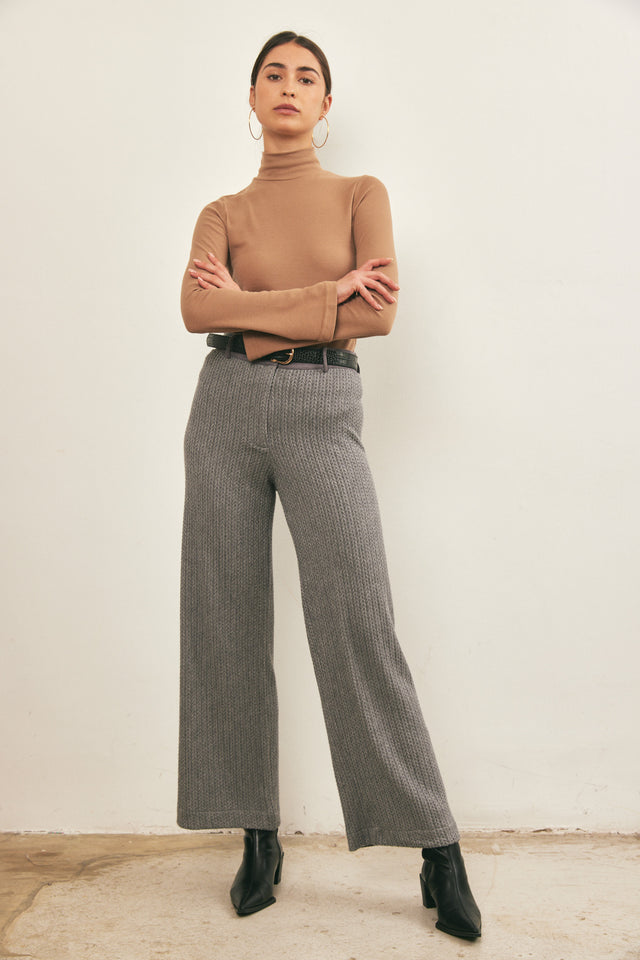 חולצת בייסיק שרוולי פעמון ארוכה ASPEN קאמל