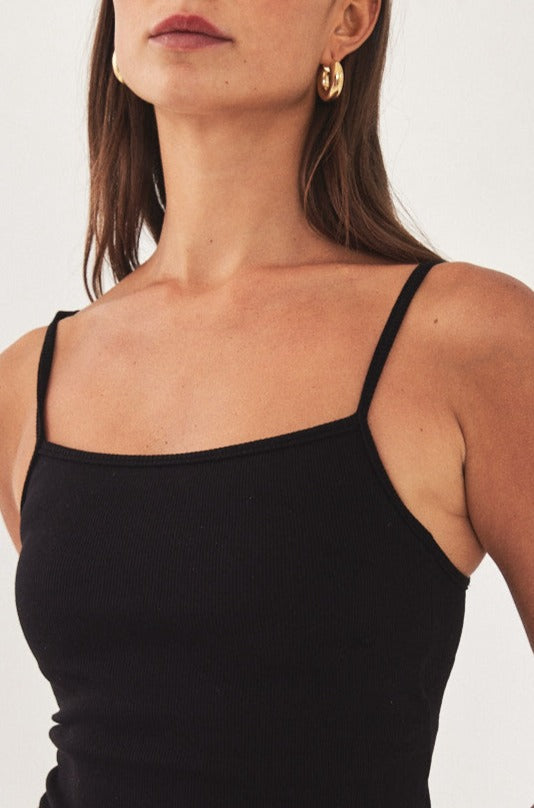 גופיית ריב טופ פנימי אמה שחורה