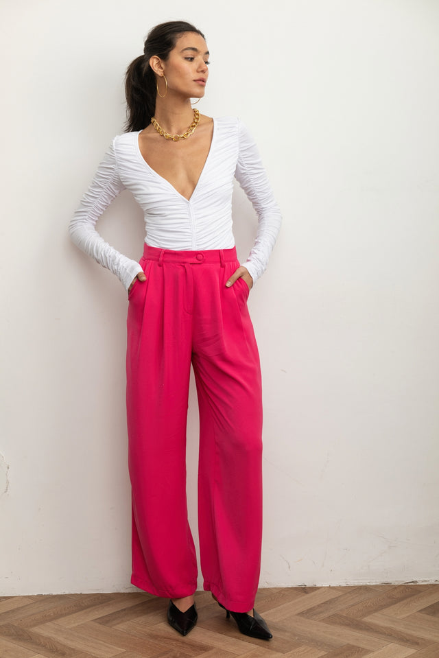 מכנסיים מחוייטים מתרחבים קוסמו ורודים