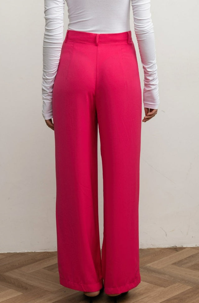 מכנסיים מחוייטים מתרחבים קוסמו ורודים