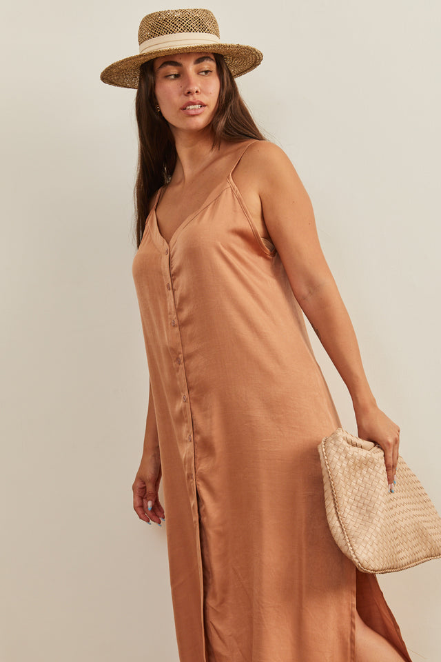 שמלת בריז מקסי מכופתרת קרמל