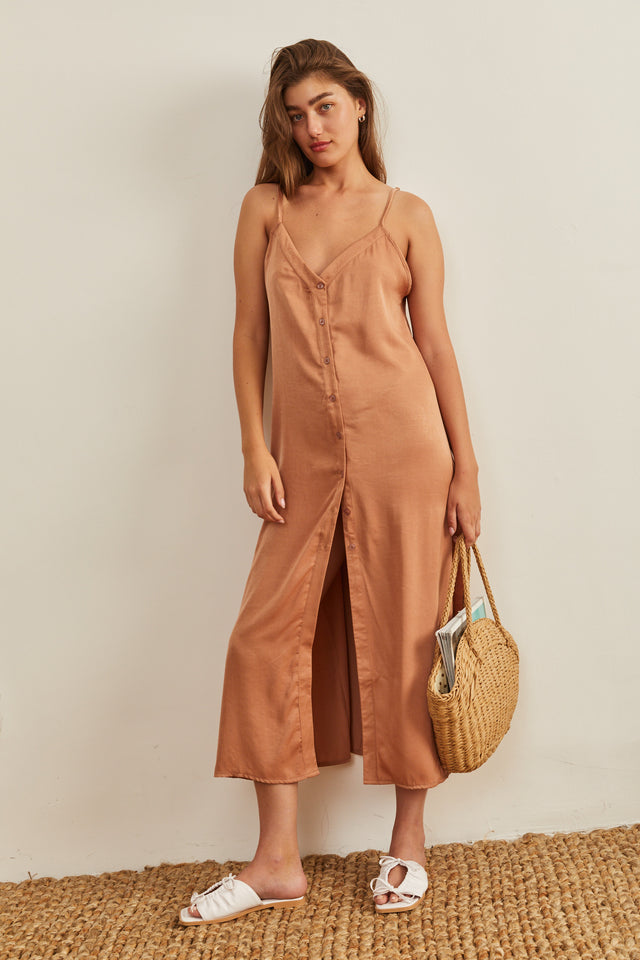 שמלת בריז מקסי מכופתרת קרמל