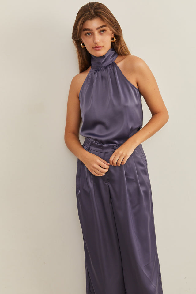 גופיית קולר סיקרט סאטן כחול עמוק