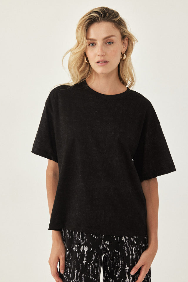 טישירט אוברסייז ווש שחורה