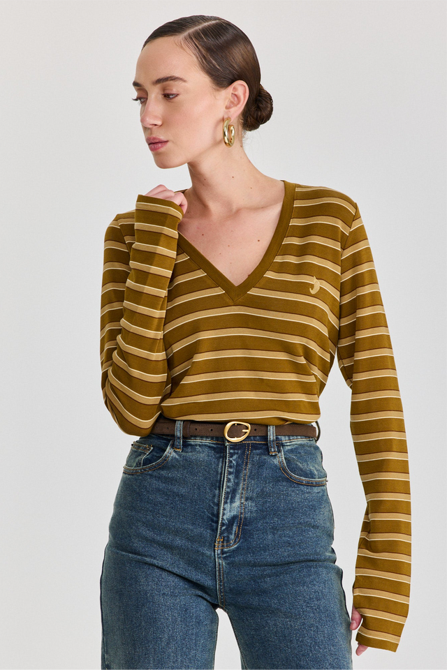 חולצת קוקיז מפתח וי שרוולים ארוכים פסים ירוק חום