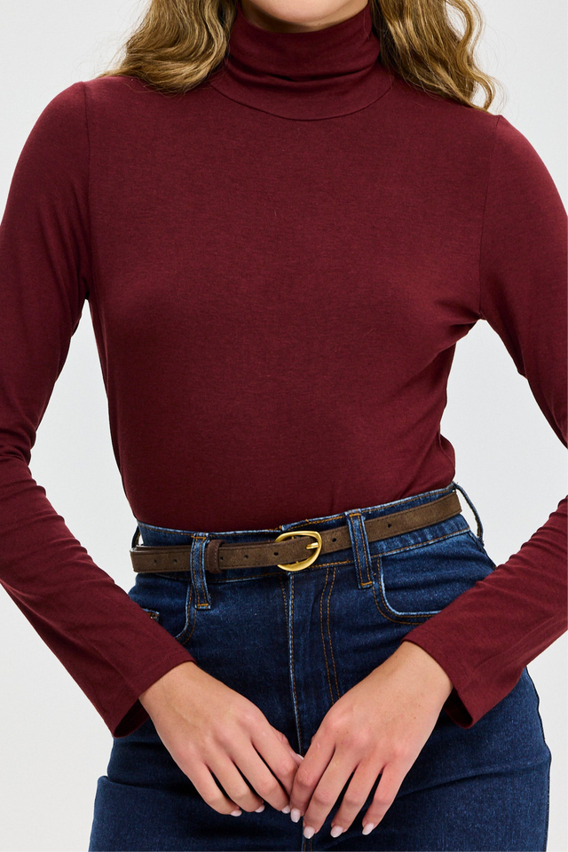 חגורה זמש דקה חום כהה עם אבזם זהב