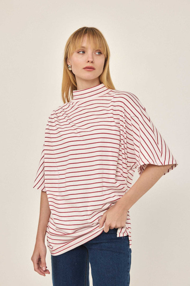 חולצת סול דיטייל כתף כיווצים פסים אדום-לבן