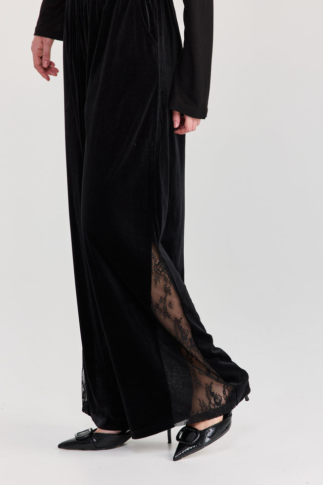 מכנסיים ספיריט מתרחבים גומי קטיפה משולש תחרה שחורים