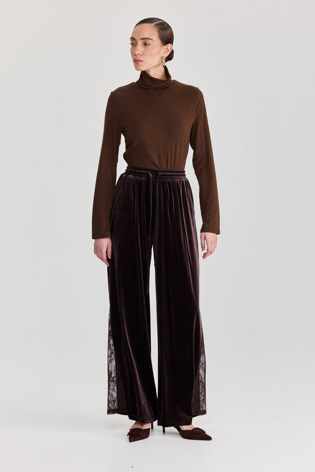 מכנסיים ספיריט מתרחבים גומי קטיפה משולש תחרה חום שוקולד