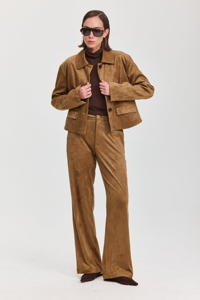 מכנסיים מחויטים קפה זמש קאמל