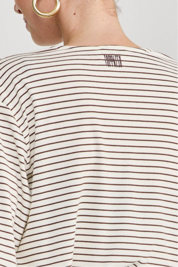 חולצת וי כיווצים שרוולים ארוכים פסים לבן חום